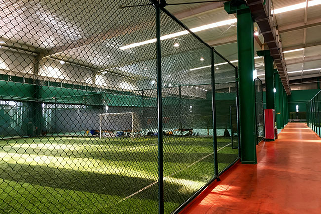 2025 年球场围网价格解析：多少钱一平米？影响因素与选购指南(图1)